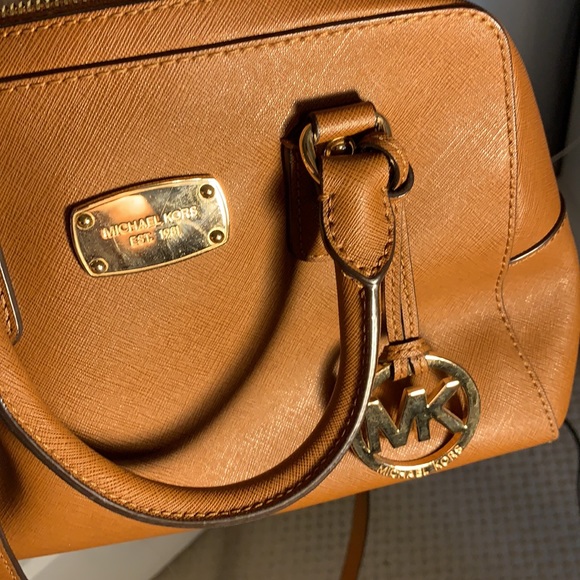 Michael Kors purse - Picture 2 of 9